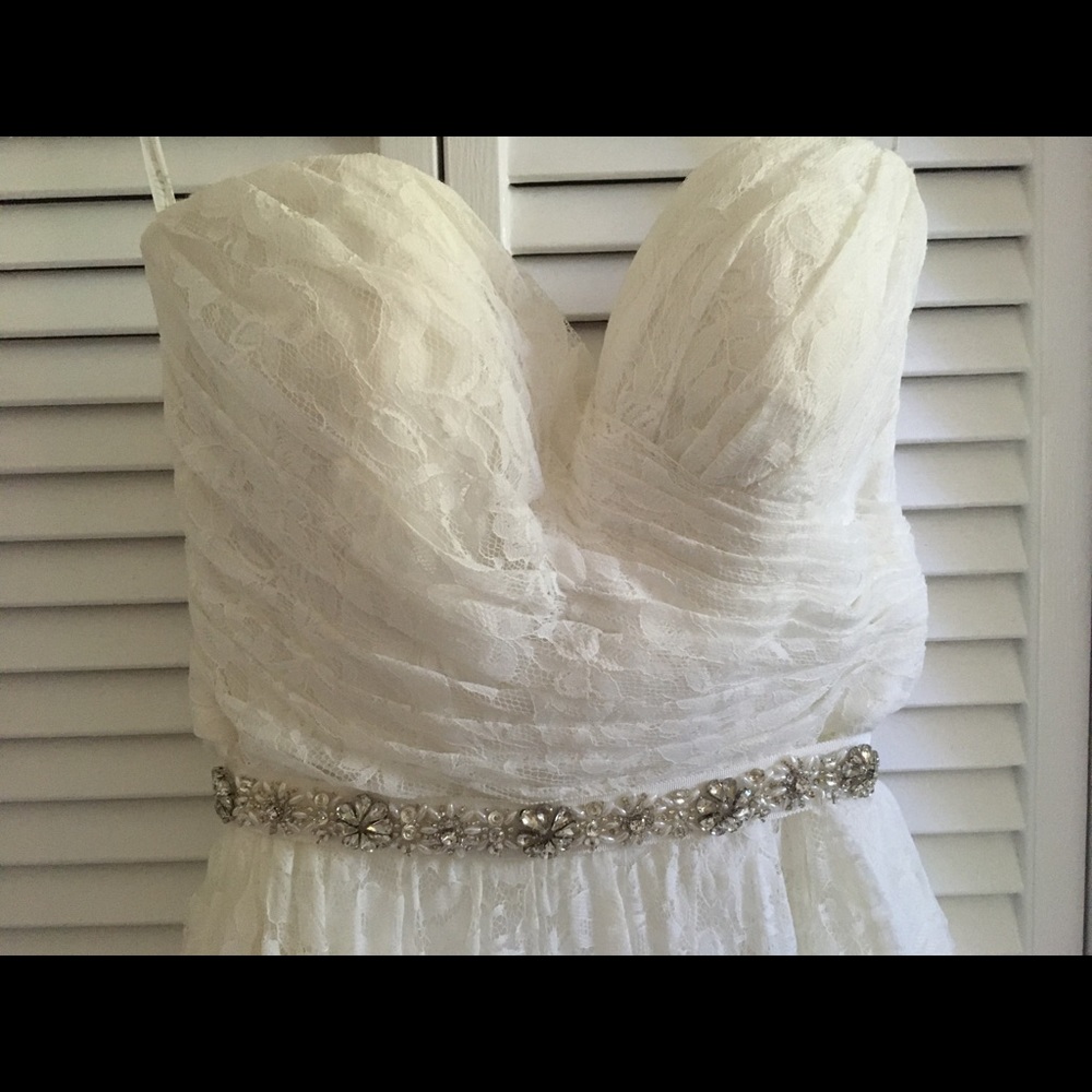 David’s Bridal dress size 12- lace, strapless